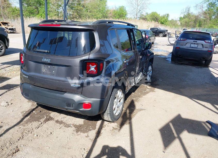Photo 4 of 2017 Jeep Renegade LATITUDE 4X4 (VIN ZACCJBBB8HPF61752)