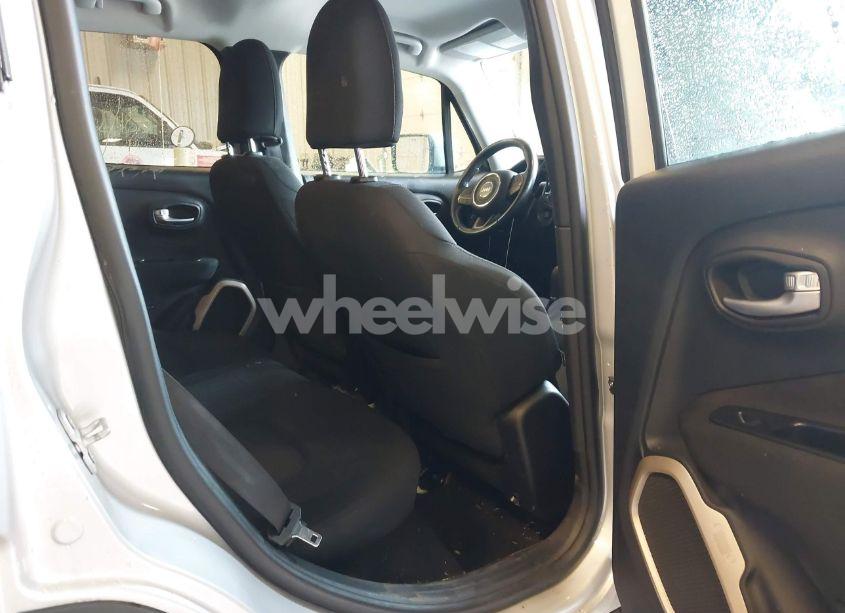 Photo 8 of 2017 Jeep Renegade LATITUDE 4X4 (VIN ZACCJBBBXHPE80039)