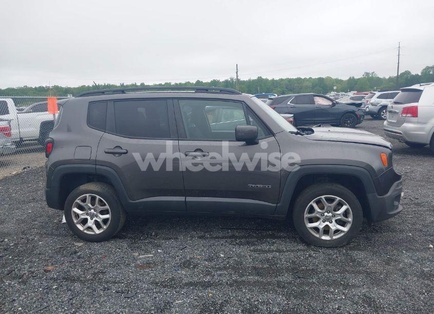 Photo 13 of 2017 Jeep Renegade LATITUDE 4X4 (VIN ZACCJBBBXHPG52893)
