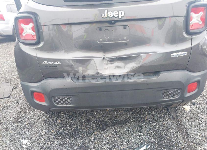 Photo 6 of 2017 Jeep Renegade LATITUDE 4X4 (VIN ZACCJBBBXHPG52893)