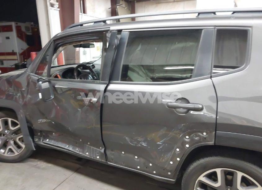 Photo 14 of 2016 Jeep Renegade LATITUDE (VIN ZACCJBBT2GPC97628)