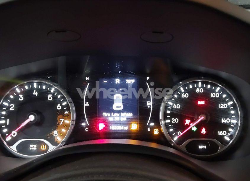 Photo 7 of 2016 Jeep Renegade LATITUDE (VIN ZACCJBBT2GPC97628)