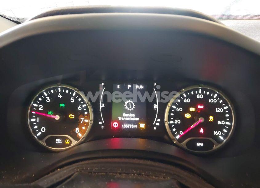 Photo 7 of 2016 Jeep Renegade LATITUDE (VIN ZACCJBBT9GPD99833)