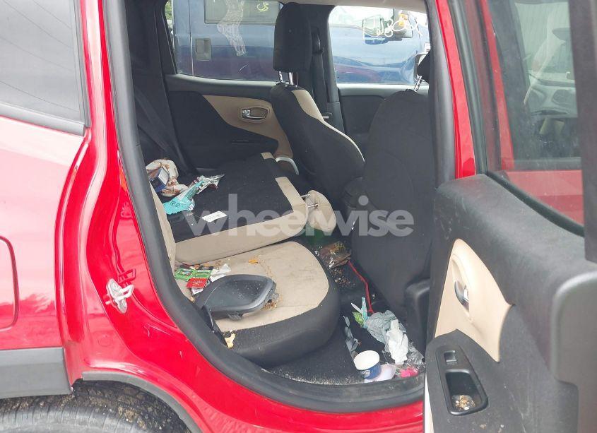 Photo 8 of 2015 Jeep Renegade LATITUDE (VIN ZACCJBBTXFPC04160)