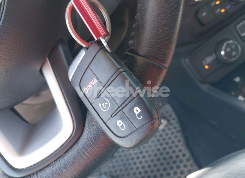 Photo 11 of 2018 Jeep Renegade TRAILHAWK 4X4 (VIN ZACCJBCB0JPG78827)