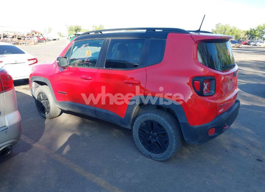 Photo 3 of 2018 Jeep Renegade TRAILHAWK 4X4 (VIN ZACCJBCB0JPG84031)