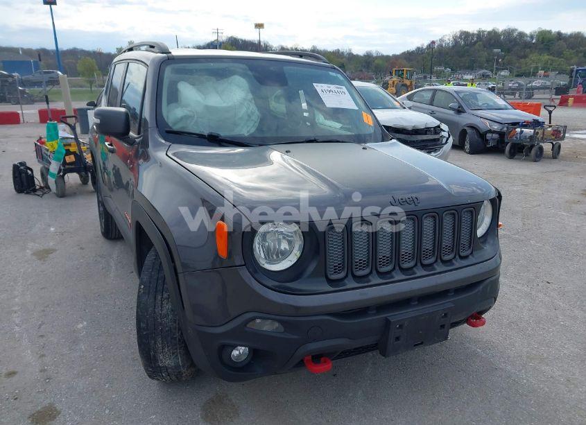 Photo 6 of 2017 Jeep Renegade TRAILHAWK 4X4 (VIN ZACCJBCB2HPF51653)