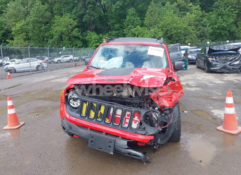 Photo 6 of 2017 Jeep Renegade TRAILHAWK 4X4 (VIN ZACCJBCB2HPG00852)