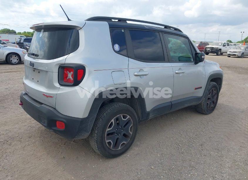 Photo 4 of 2017 Jeep Renegade TRAILHAWK 4X4 (VIN ZACCJBCB6HPE63267)