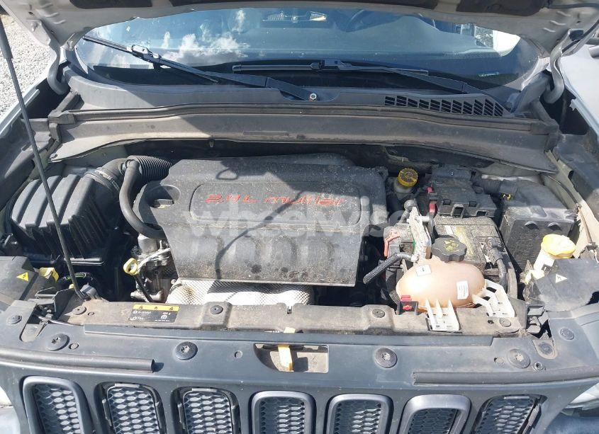 Photo 10 of 2017 Jeep Renegade TRAILHAWK 4X4 (VIN ZACCJBCB7HPG07800)