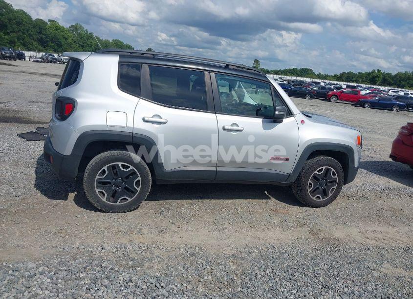 Photo 13 of 2017 Jeep Renegade TRAILHAWK 4X4 (VIN ZACCJBCB7HPG07800)
