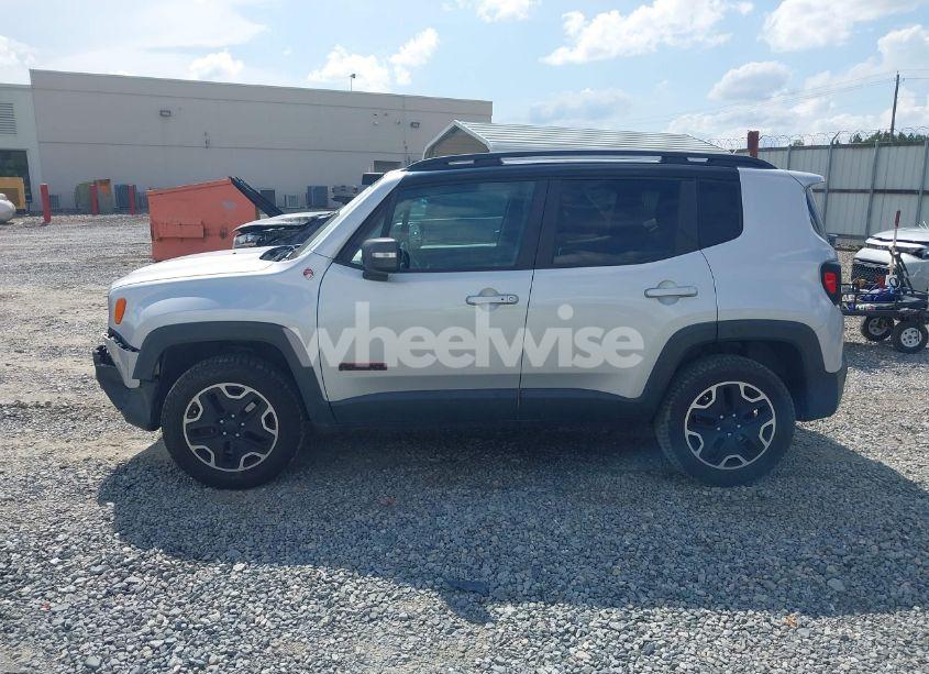 Photo 14 of 2017 Jeep Renegade TRAILHAWK 4X4 (VIN ZACCJBCB7HPG07800)