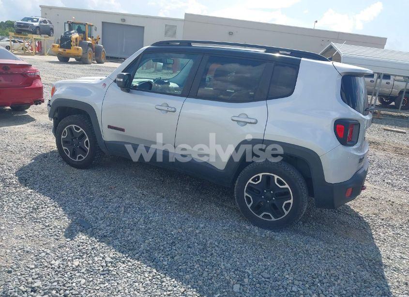 Photo 3 of 2017 Jeep Renegade TRAILHAWK 4X4 (VIN ZACCJBCB7HPG07800)