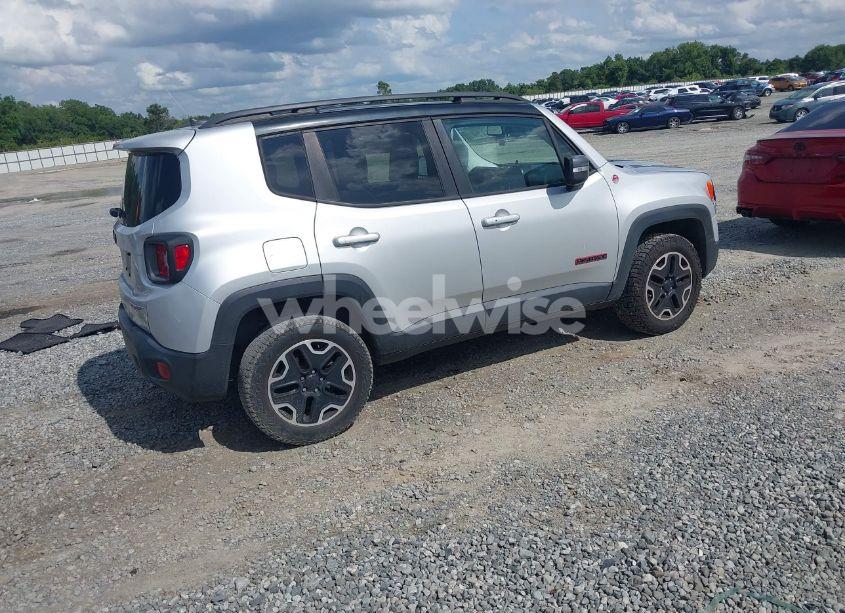 Photo 4 of 2017 Jeep Renegade TRAILHAWK 4X4 (VIN ZACCJBCB7HPG07800)