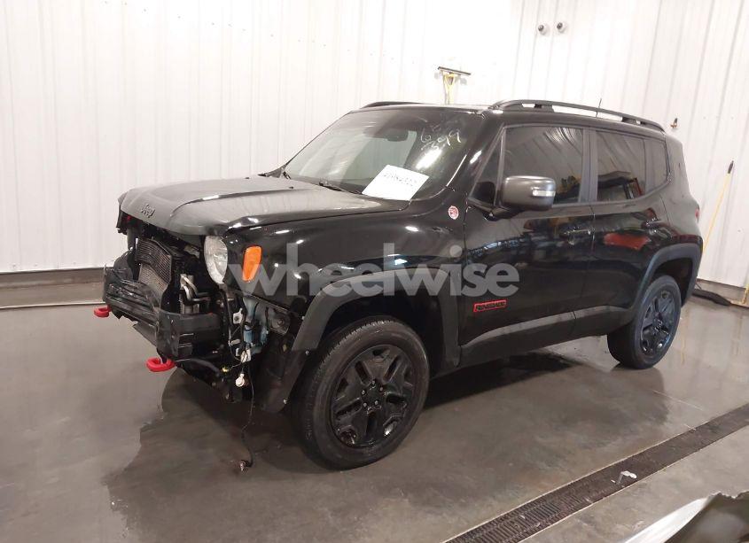 Photo 2 of 2018 Jeep Renegade TRAILHAWK 4X4 (VIN ZACCJBCB7JPH91187)