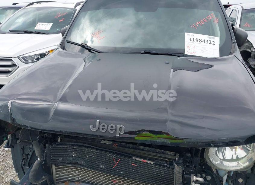 Photo 21 of 2018 Jeep Renegade TRAILHAWK 4X4 (VIN ZACCJBCB7JPH91187)