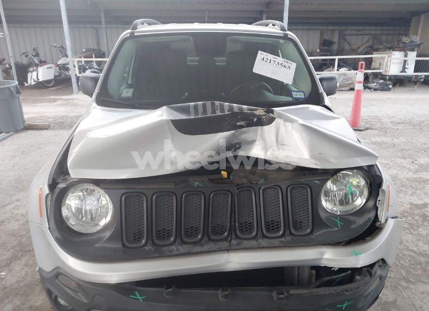 Photo 12 of 2017 Jeep Renegade TRAILHAWK 4X4 (VIN ZACCJBCB8HPE82127)