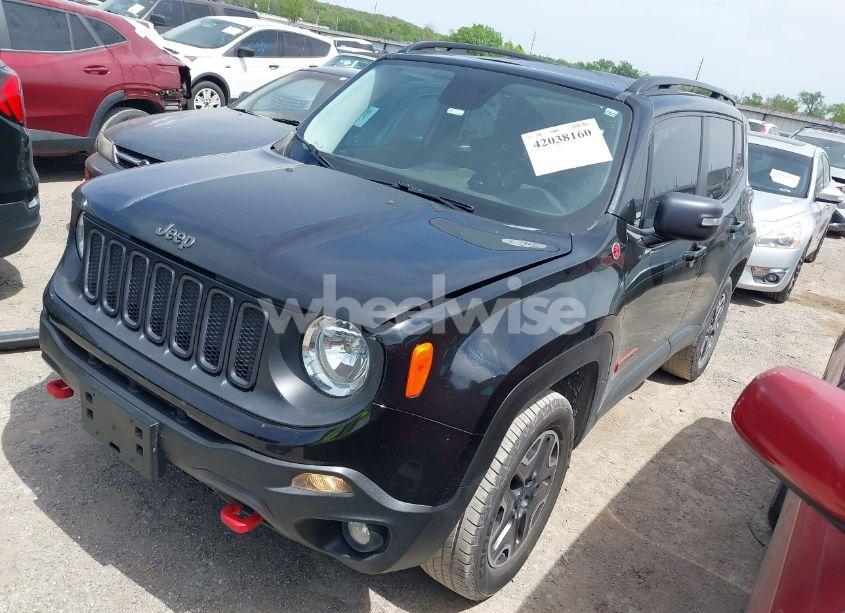 Photo 2 of 2016 Jeep Renegade TRAILHAWK (VIN ZACCJBCT3GPD11390)