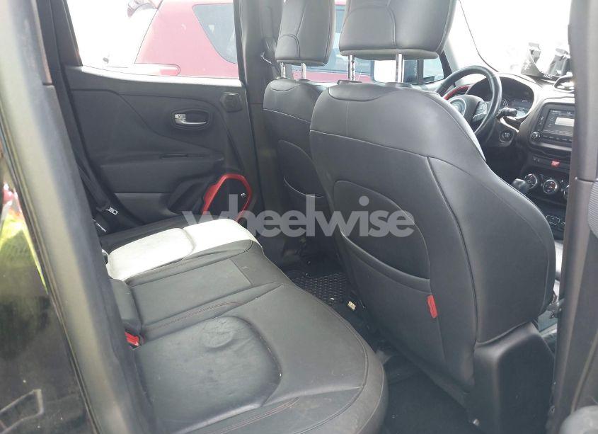 Photo 8 of 2016 Jeep Renegade TRAILHAWK (VIN ZACCJBCT3GPD11390)