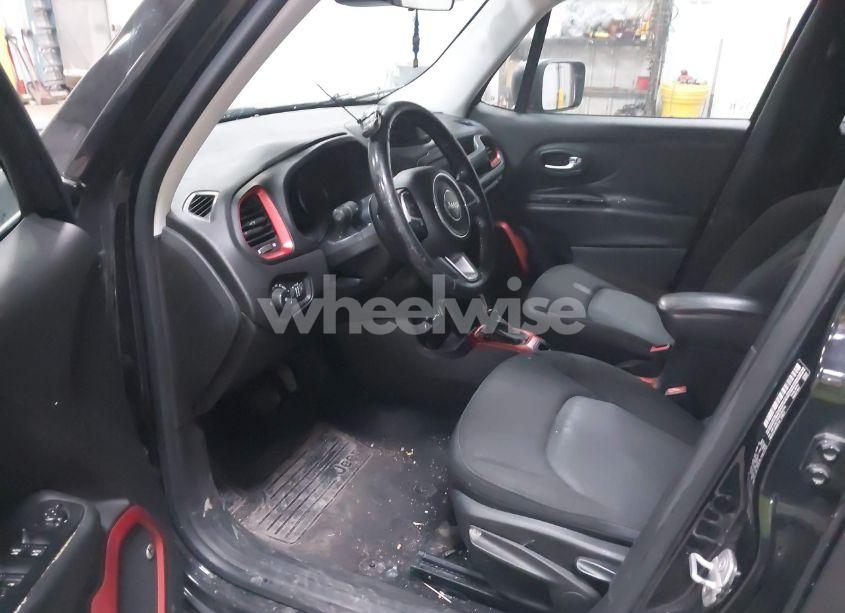 Photo 5 of 2016 Jeep Renegade TRAILHAWK (VIN ZACCJBCT6GPC81754)