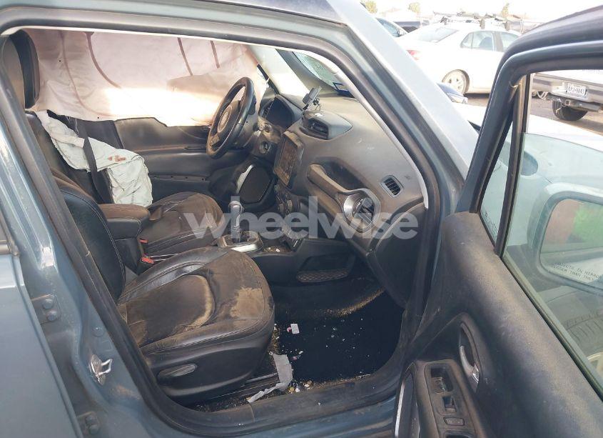 Photo 5 of 2018 Jeep Renegade LIMITED 4X4 (VIN ZACCJBDB0JPH79591)