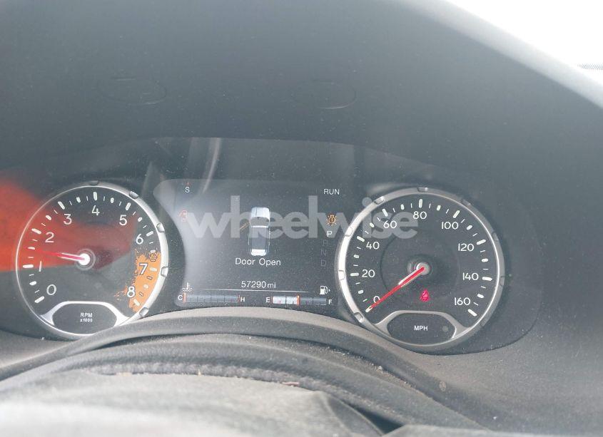 Photo 7 of 2017 Jeep Renegade LIMITED 4X4 (VIN ZACCJBDB2HPG21800)