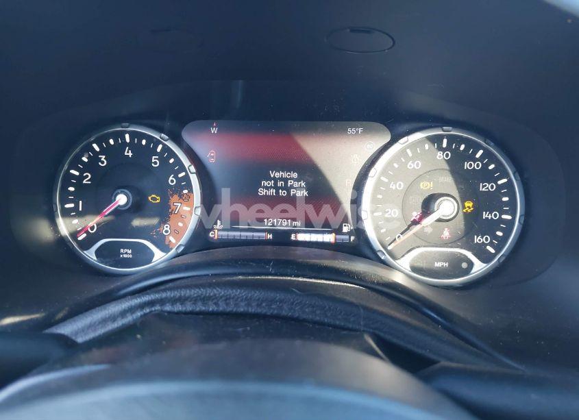 Photo 7 of 2018 Jeep Renegade LIMITED 4X4 (VIN ZACCJBDB4JPH33777)