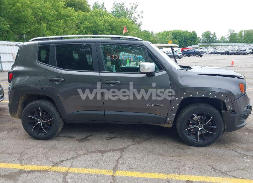 Photo 13 of 2016 Jeep Renegade LIMITED (VIN ZACCJBDT3GPD23151)