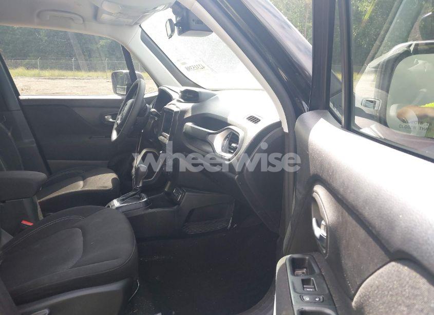 Photo 5 of 2020 Jeep Renegade JEEPSTER FWD (VIN ZACNJAAB6LPL81499)