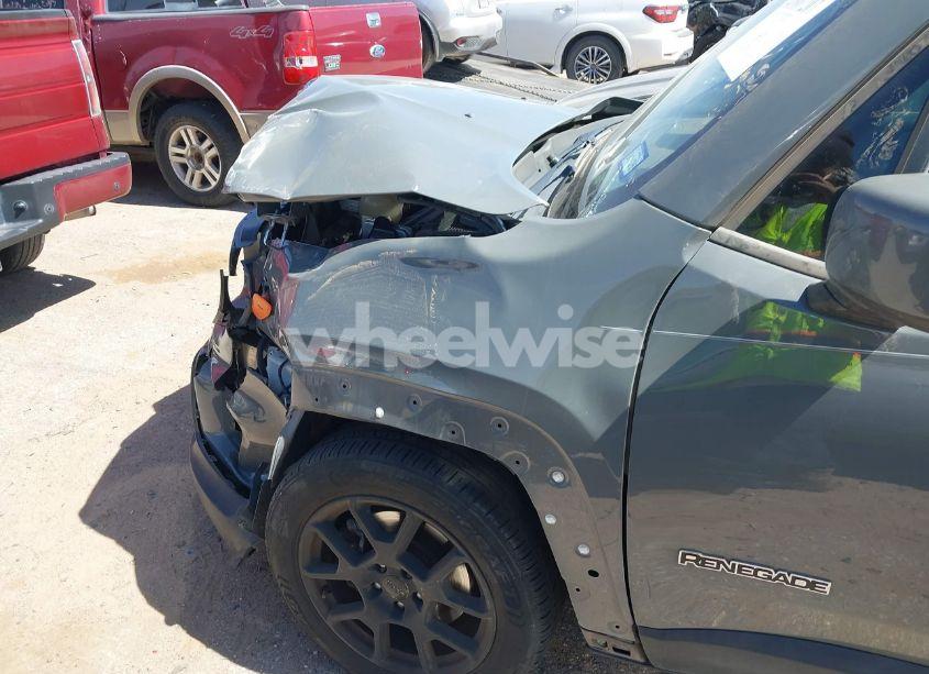 Photo 6 of 2020 Jeep Renegade LATITUDE FWD (VIN ZACNJABB2LPL80283)