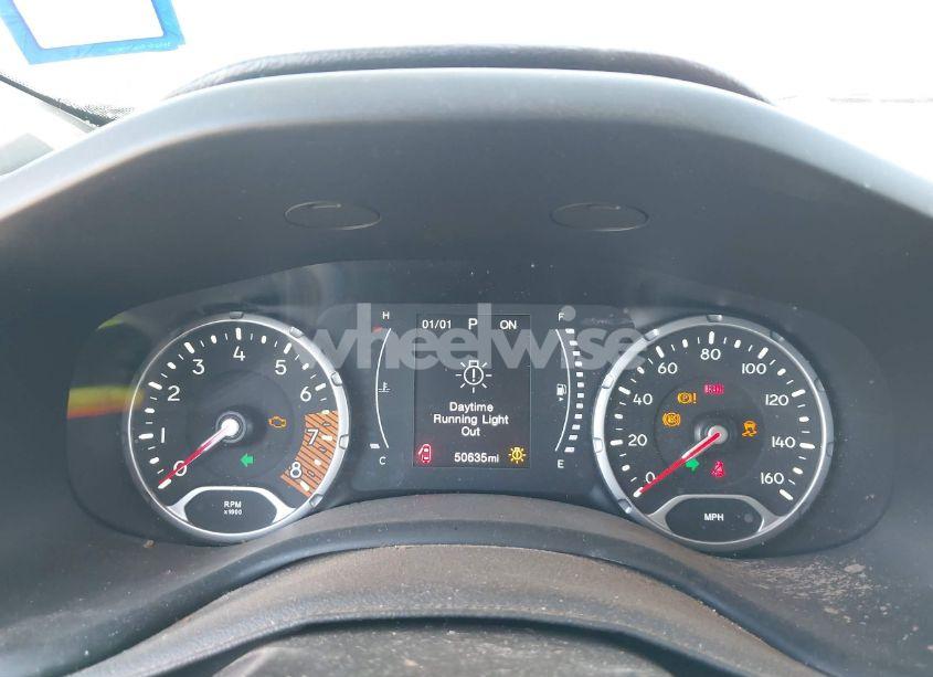 Photo 7 of 2020 Jeep Renegade LATITUDE FWD (VIN ZACNJABB2LPL80283)