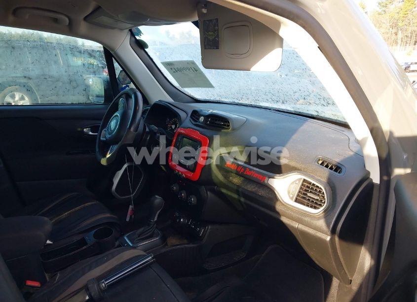 Photo 5 of 2020 Jeep Renegade SPORT 4X4 (VIN ZACNJBAB4LPL22263)
