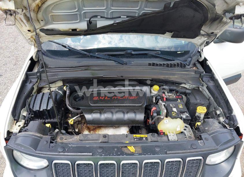 Photo 10 of 2019 Jeep Renegade SPORT 4X4 (VIN ZACNJBAB6KPK11924)