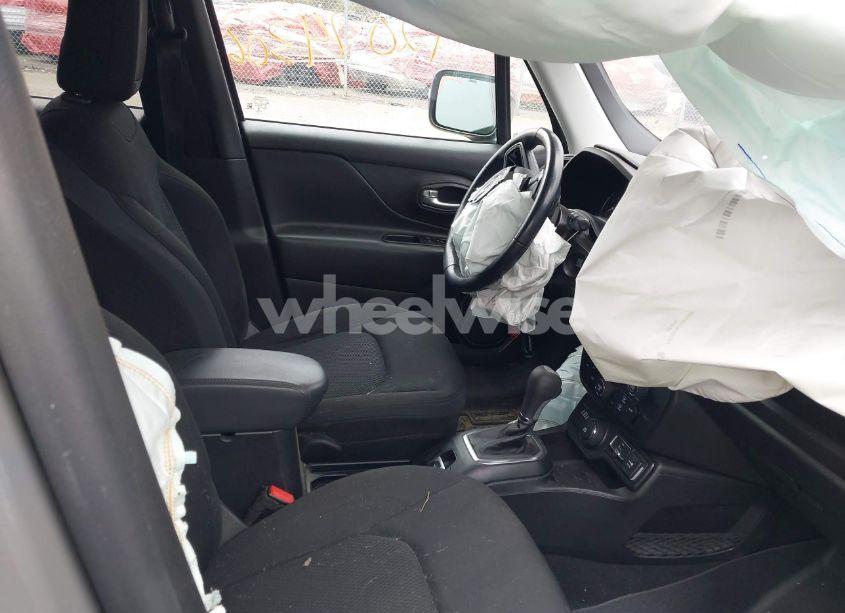 Photo 5 of 2019 Jeep Renegade ALTITUDE 4X4 (VIN ZACNJBBB0KPK39166)