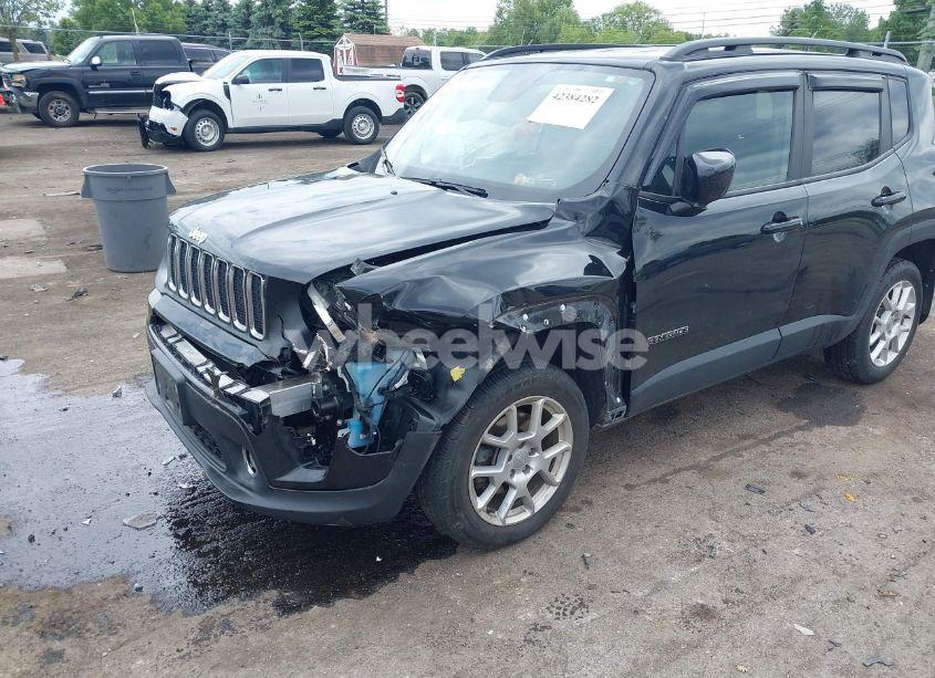Photo 6 of 2020 Jeep Renegade LATITUDE 4X4 (VIN ZACNJBBB4LPL28305)