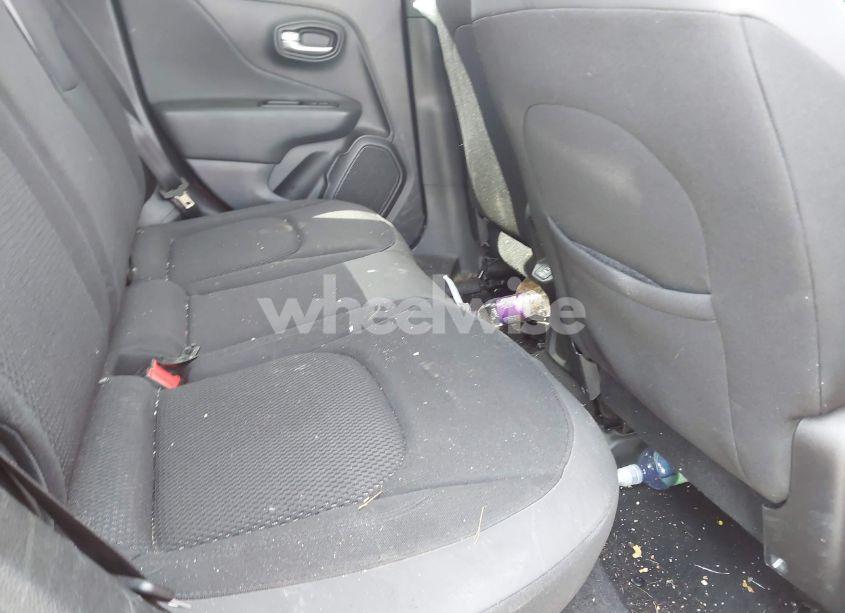 Photo 8 of 2020 Jeep Renegade ALTITUDE 4X4 (VIN ZACNJBBB6LPL13871)