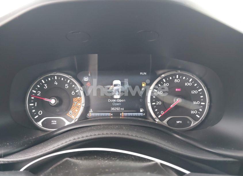 Photo 7 of 2021 Jeep Renegade LATITUDE FWD (VIN ZACNJCB17MPM43754)