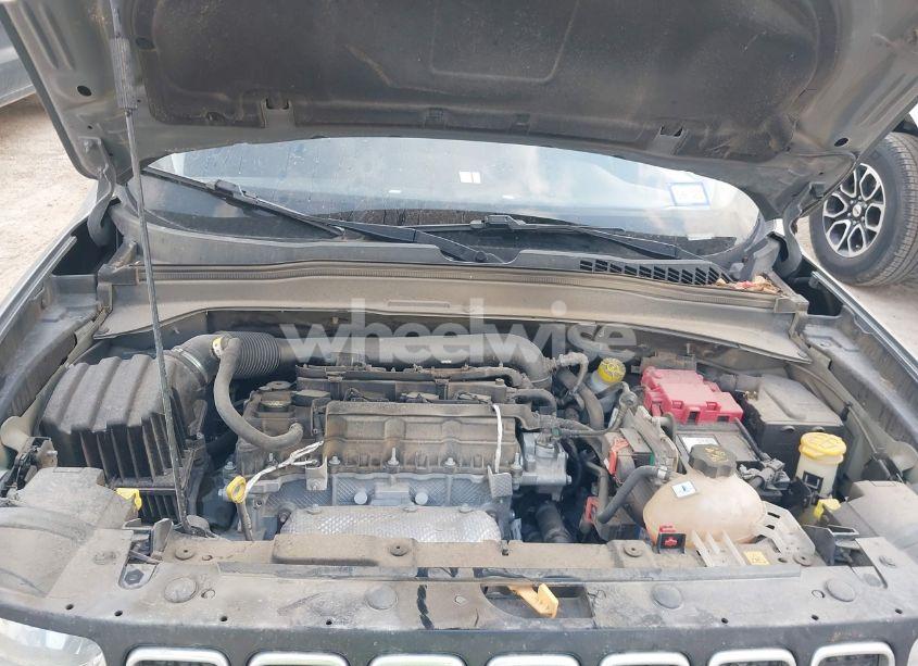 Photo 10 of 2021 Jeep Renegade LATITUDE FWD (VIN ZACNJCBB7MPN27999)