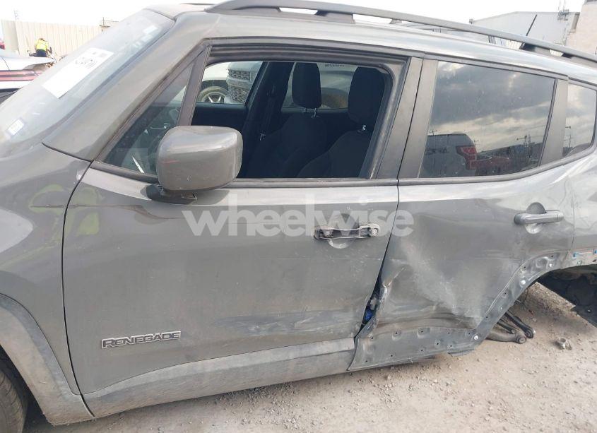 Photo 14 of 2021 Jeep Renegade LATITUDE FWD (VIN ZACNJCBB7MPN27999)