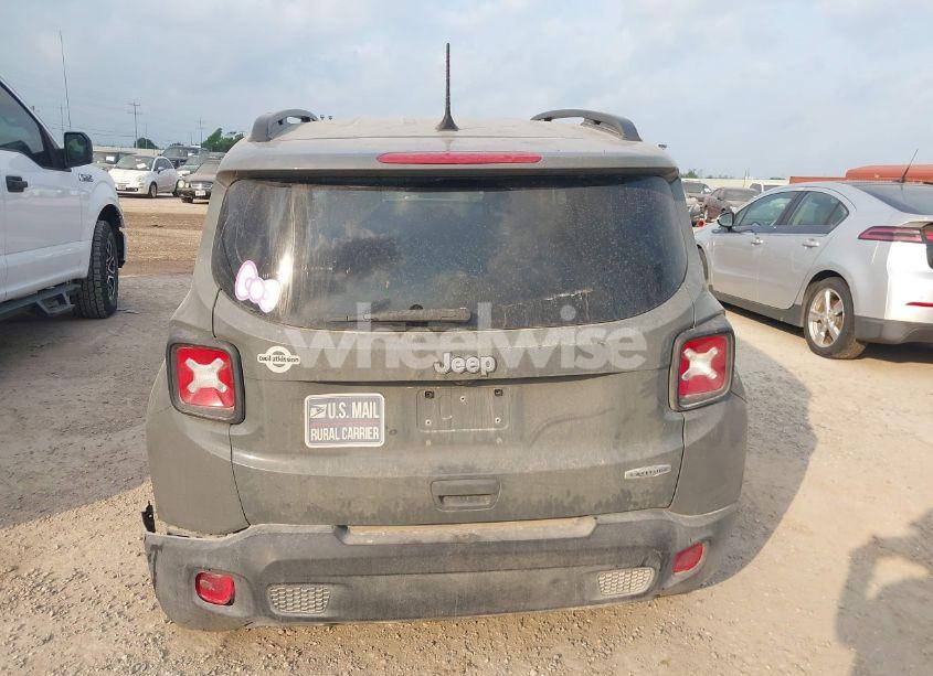 Photo 16 of 2021 Jeep Renegade LATITUDE FWD (VIN ZACNJCBB7MPN27999)