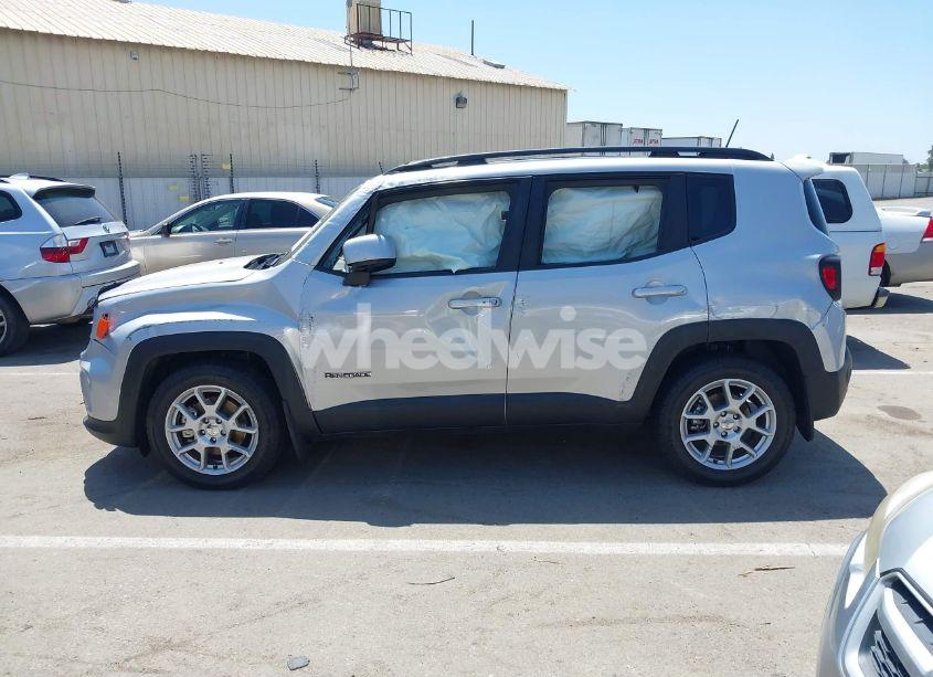Photo 13 of 2021 Jeep Renegade LATITUDE FWD (VIN ZACNJCBB8MPN10712)