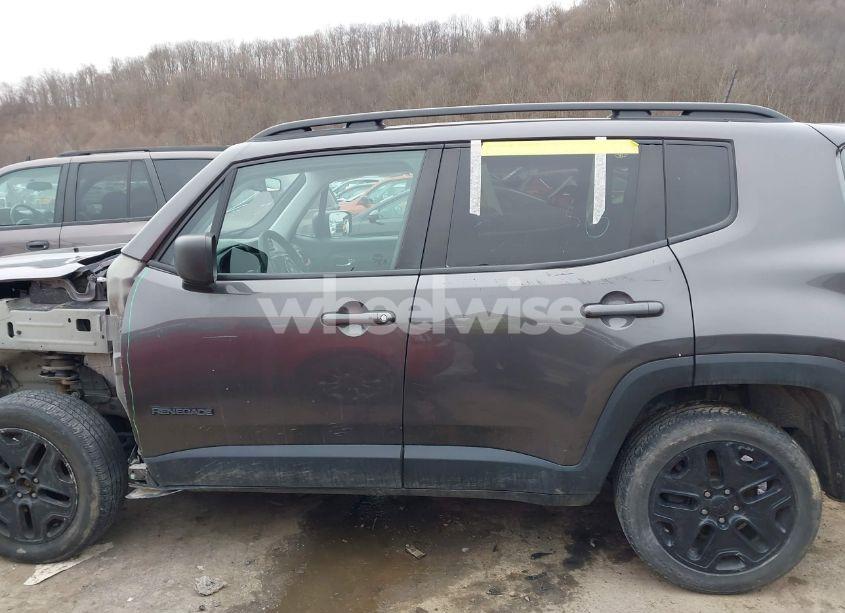 Photo 15 of 2021 Jeep Renegade UPLAND 4X4 (VIN ZACNJDAB1MPM27128)