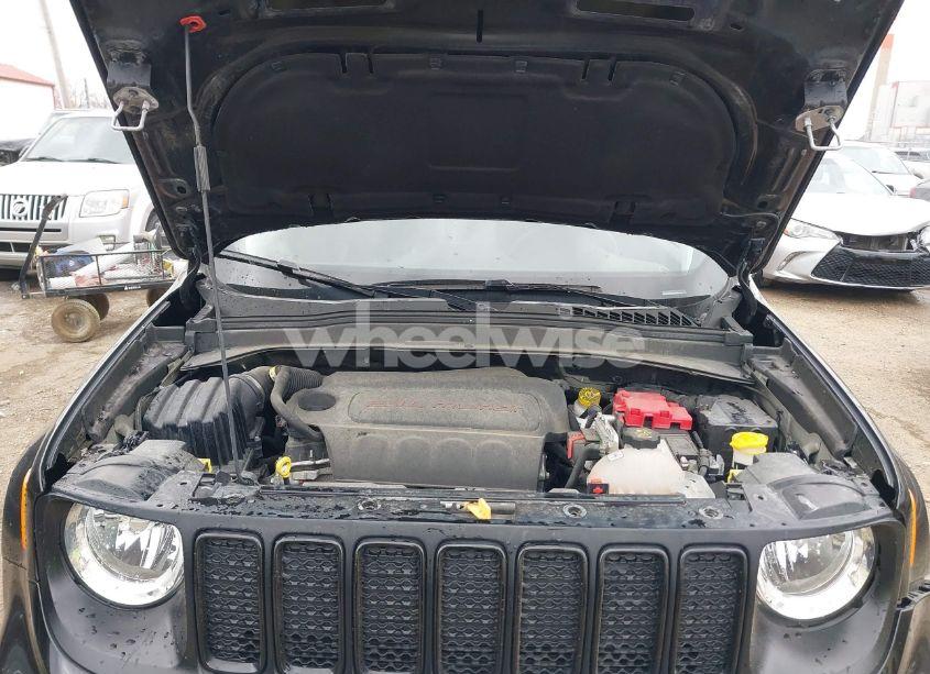 Photo 10 of 2021 Jeep Renegade JEEPSTER 4X4 (VIN ZACNJDAB4MPM23154)