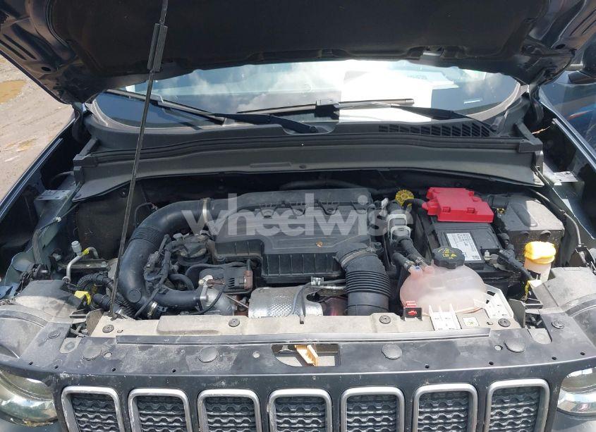 Photo 10 of 2022 Jeep Renegade LATITUDE 4X4 (VIN ZACNJDB13NPN96980)