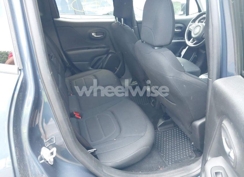 Photo 8 of 2022 Jeep Renegade LATITUDE 4X4 (VIN ZACNJDB13NPN96980)