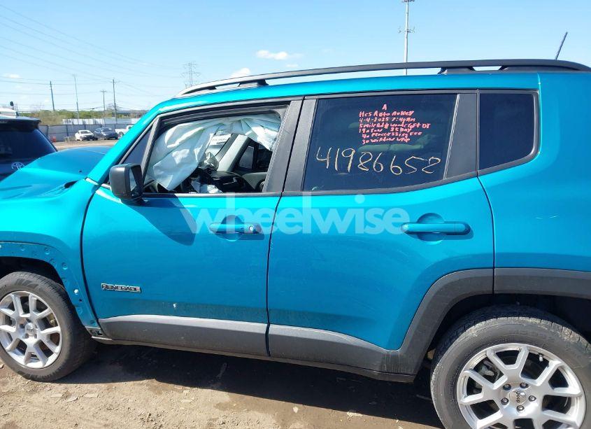 Photo 15 of 2022 Jeep Renegade LATITUDE 4X4 (VIN ZACNJDB16NPN85990)