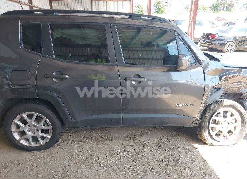 Photo 14 of 2021 Jeep Renegade LATITUDE 4X4 (VIN ZACNJDBB0MPN08135)