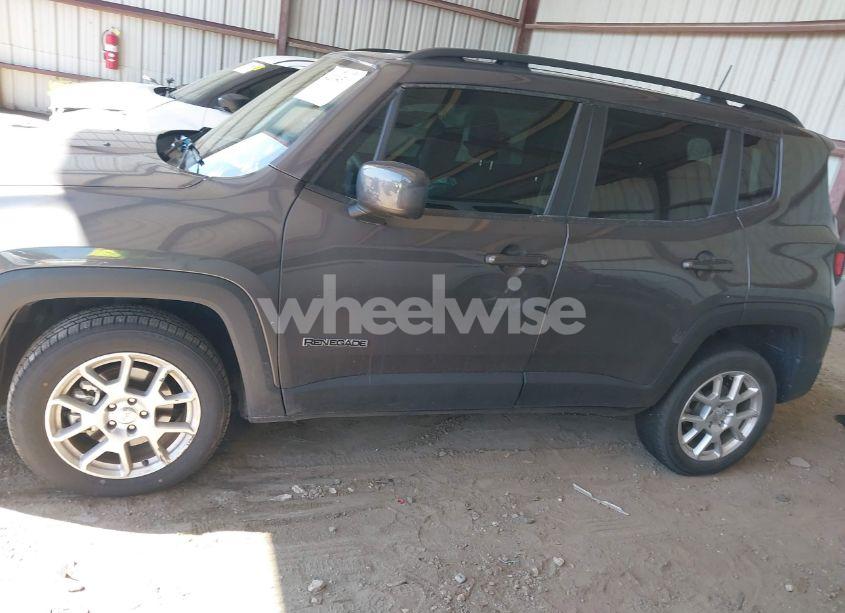 Photo 15 of 2021 Jeep Renegade LATITUDE 4X4 (VIN ZACNJDBB0MPN08135)
