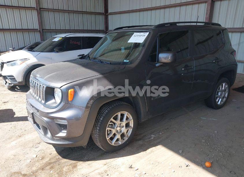 Photo 2 of 2021 Jeep Renegade LATITUDE 4X4 (VIN ZACNJDBB0MPN08135)