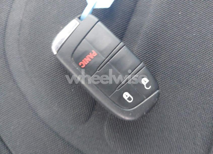 Photo 11 of 2021 Jeep Renegade LATITUDE 4X4 (VIN ZACNJDBB2MPM72609)